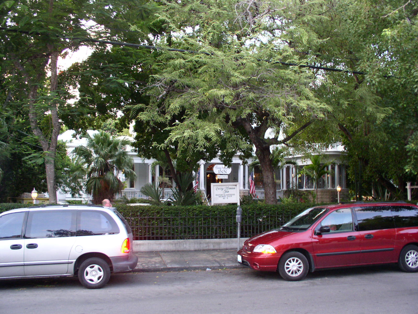 photo1